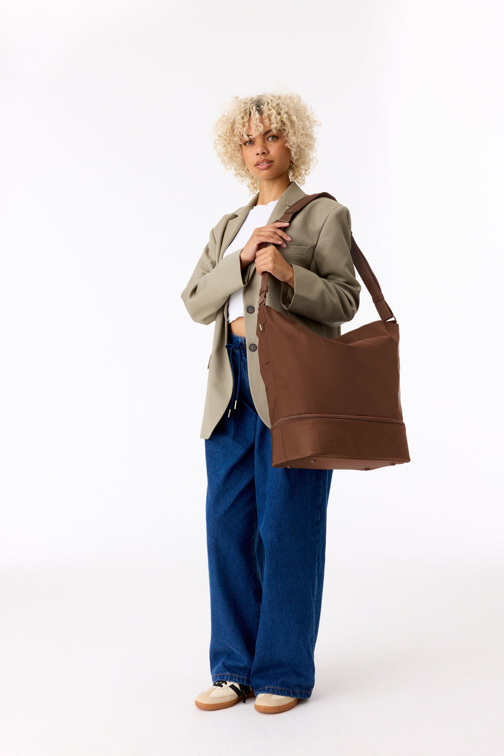 Resale The Day Tripper in Maple