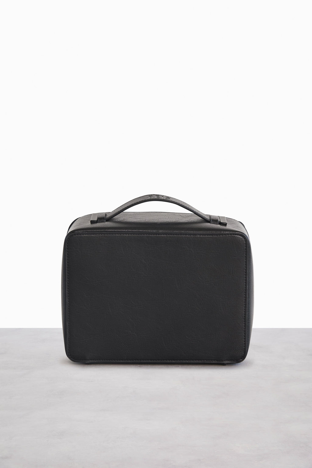 Resale The Cosmetic Case in Black